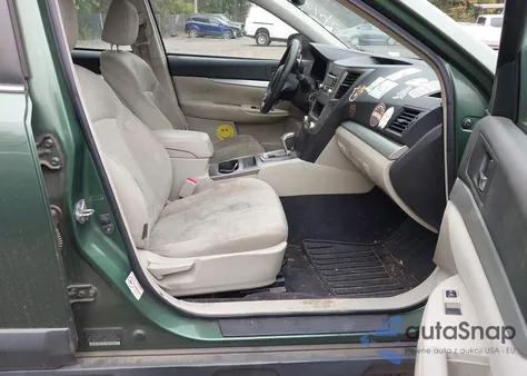 2010 Subaru Outback 2.5I z USA, uszkodzony, nr VIN 4S4BRCAC4A3349862